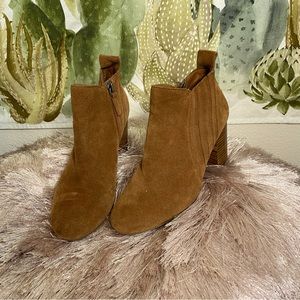 14th & Union Women’s Tan Booties 🌵